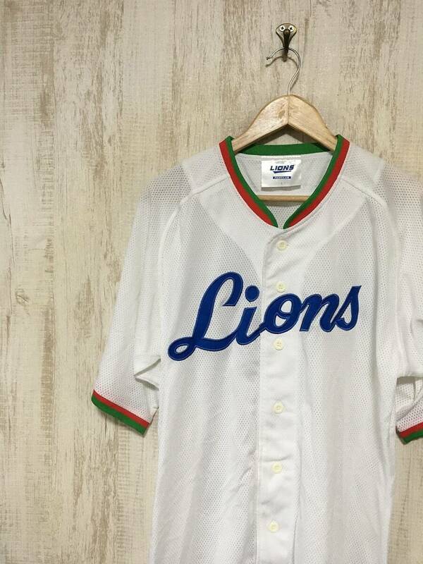 581☆【プロ野球 西武ライオンズ ユニフォーム】LIONS 白 L