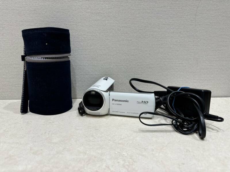 M4360　パナソニック Panasonic HC-V300M デジタルハイビジョンビデオカメラ ホワイトカラー　動作確認済み！比較的綺麗品！