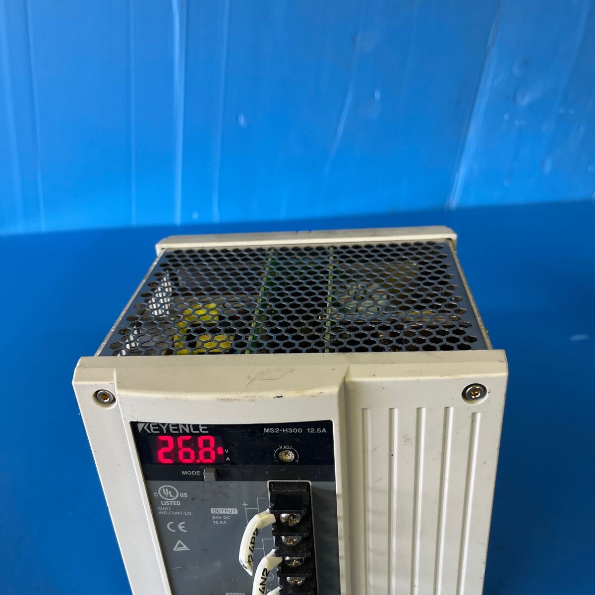  KEYENCE MS2-H300 スイッチングパワーサプライ通電確認のみ