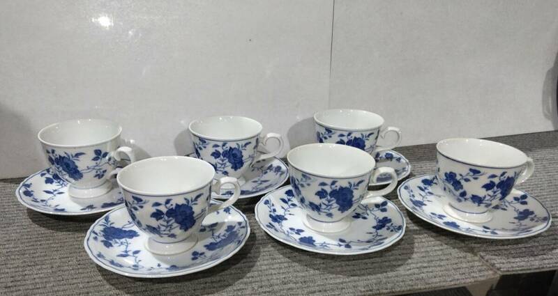 M204 棚15 現状品　ROYAL MEISSEIN　ロイヤルマイセン　FINE CHINA　カップ&ソーサー6客セット　ティーカップ　コーヒーカップ　6/4