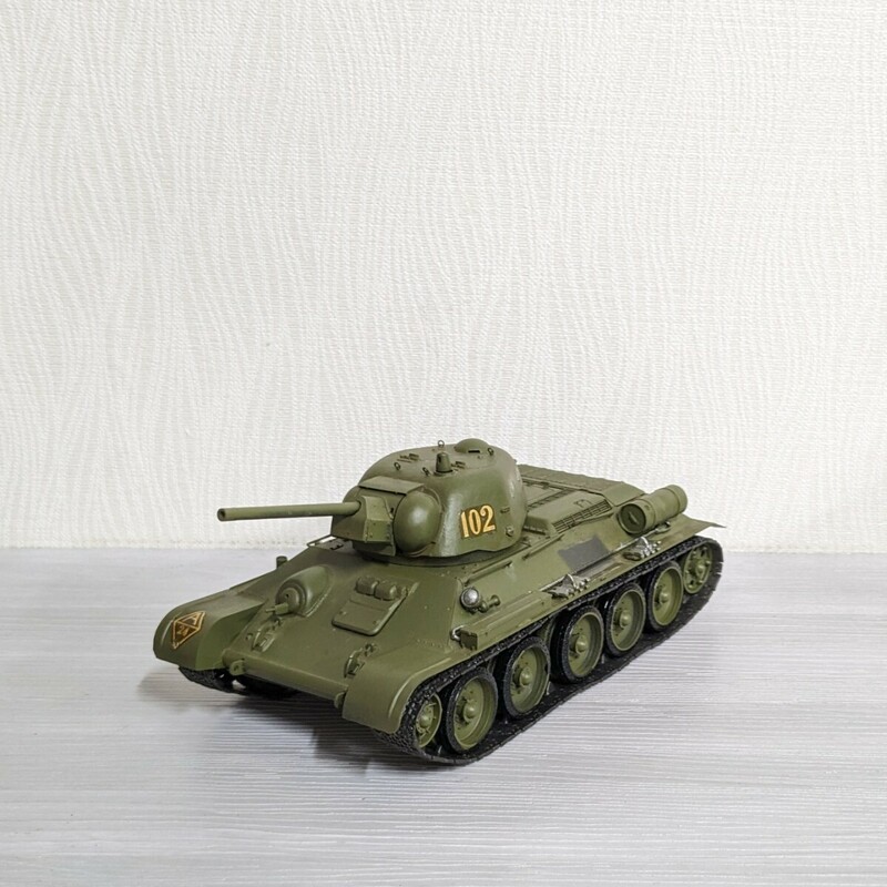 1/35 ソビエト軍 T-34/76 プラモデル 完成品 第二次世界大戦 戦車