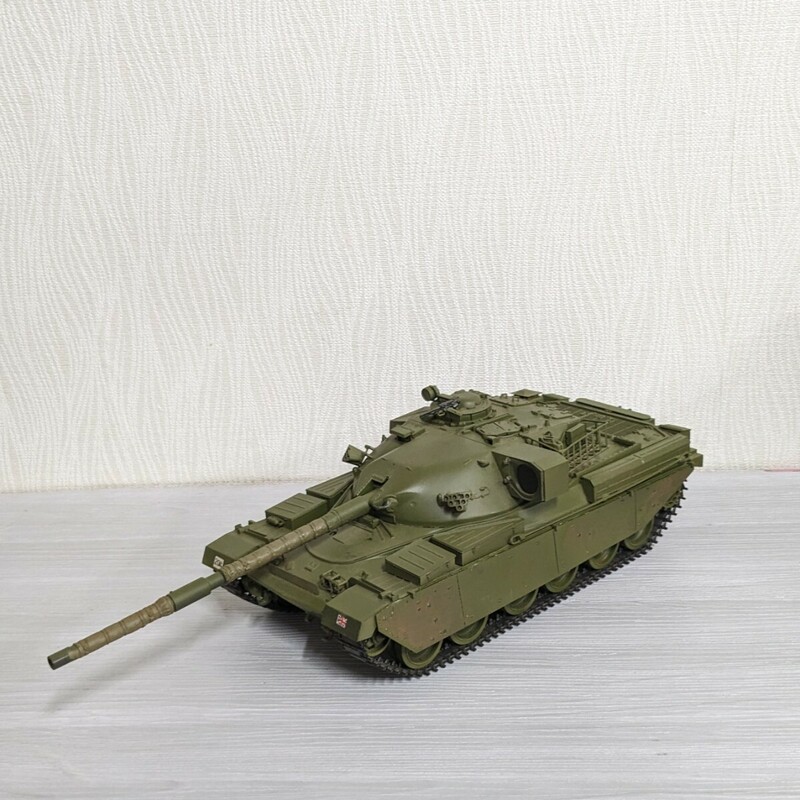 1/35 イギリス軍 チーフテン Mk.5 プラモデル 完成品　