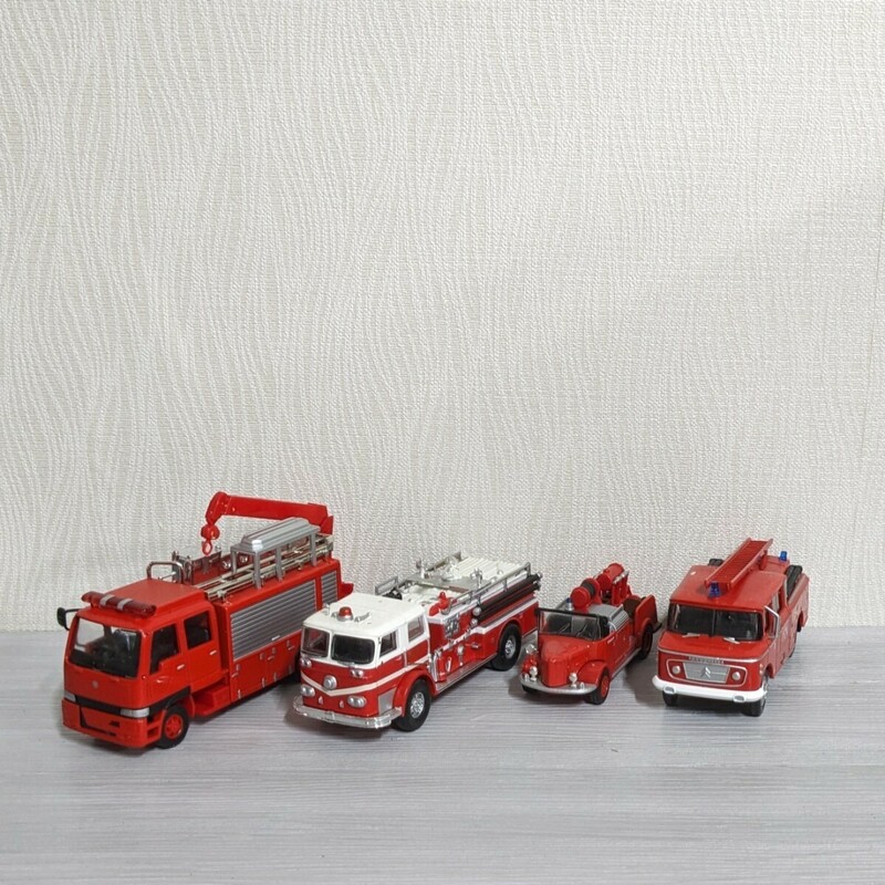 世界の消防車コレクション 4台 セット 救助作業車 など ダイキャスト ミニカー 消防車 デルプラド