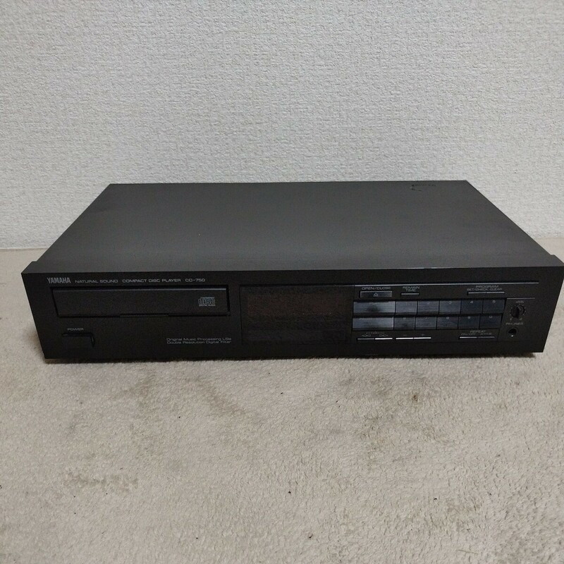 YAMAHA ヤマハ CDプレーヤー CD-750 NATURAL SOUND COMPACT DISC PLAYER オーディオ機器 通電確認のみ