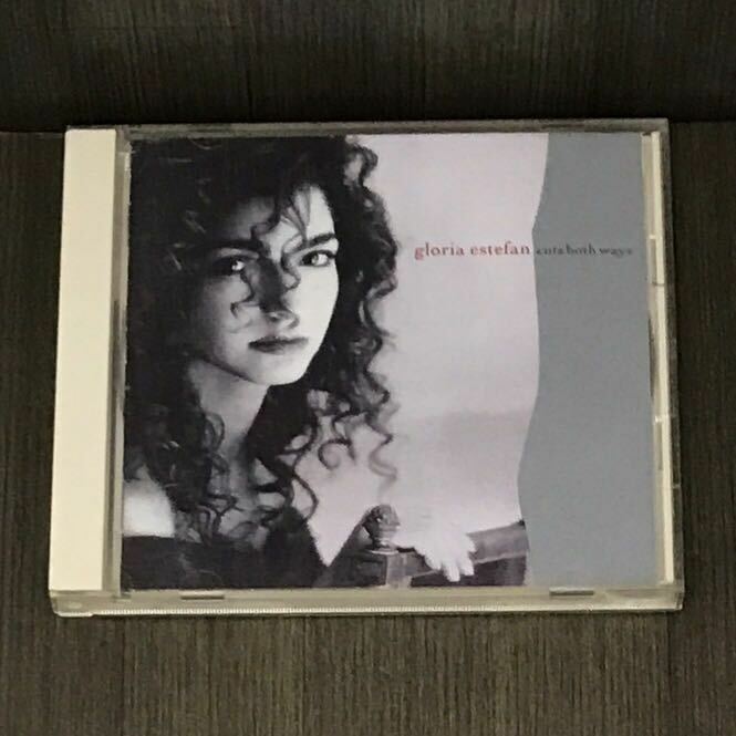 【中古CD】GLORIA ESTEFAN cut both ways 〈　Don't Wanna Lose You Here We Are Get On Your Feet Oye Mi Canto 〉