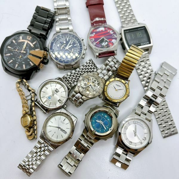 A2405-3-5 １円スタート クオーツ　ジャンクまとめ　動作未確認　稼働品　DEISEL　NIXON　ORIENT　ブランドいろいろ　メンズ腕時計　　