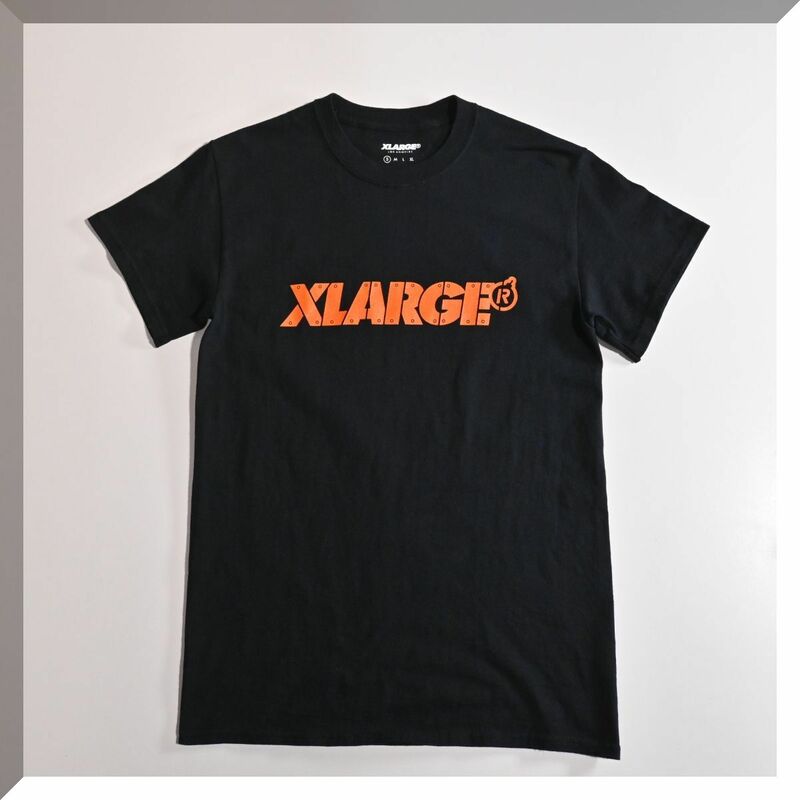 サイズS XLARGE エクストララージ 黒オレンジ 半袖Tシャツ