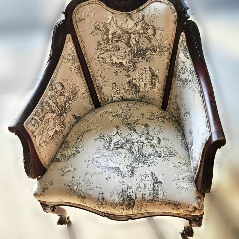 Lloyd’s Antiques ロイズ・アンティークス トワルドジュイ　Toile de Jouy アンティークアームチェア　ハンティング柄　STOF社　ロココ