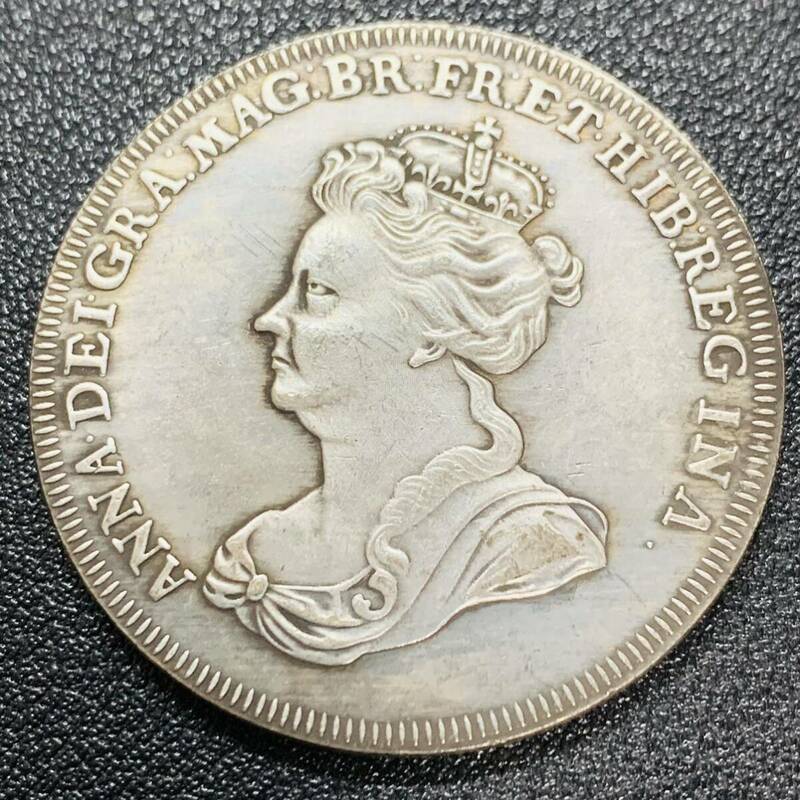 銀貨　古銭　1702年　イギリス　アン女王　海戦記念　コイン　硬貨
