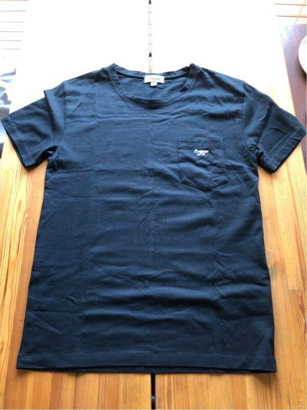 MAISON KITSUNE Tシャツ Black