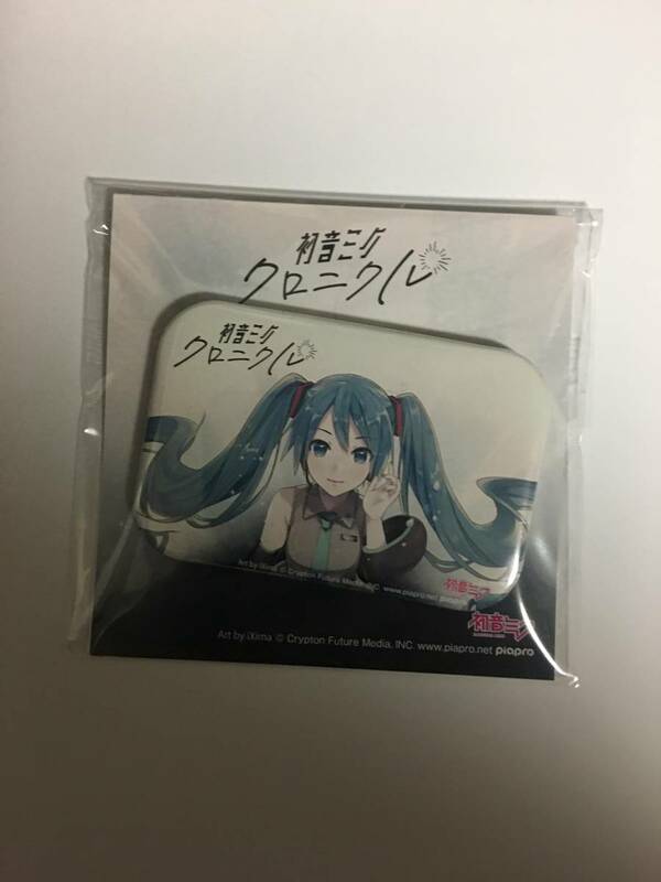 【激レア、新品】初音ミク・クロニクル　スクエア缶バッジ 初音ミク POP UP MUSEUM