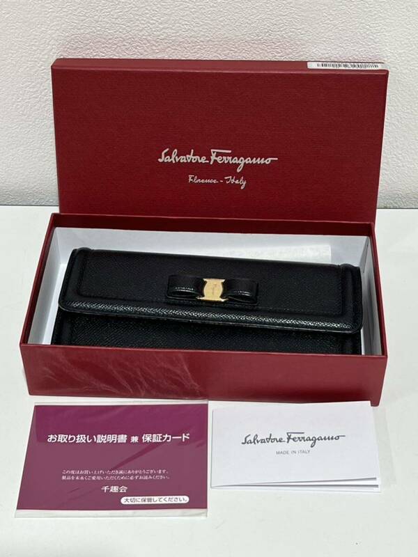 Ferragamo/サルヴァトーレ フェラガモ ヴァラ リボン 黒/ブラック レザー 22D154 長財布 パスケース 高級ブランド 美品 現状品 送520