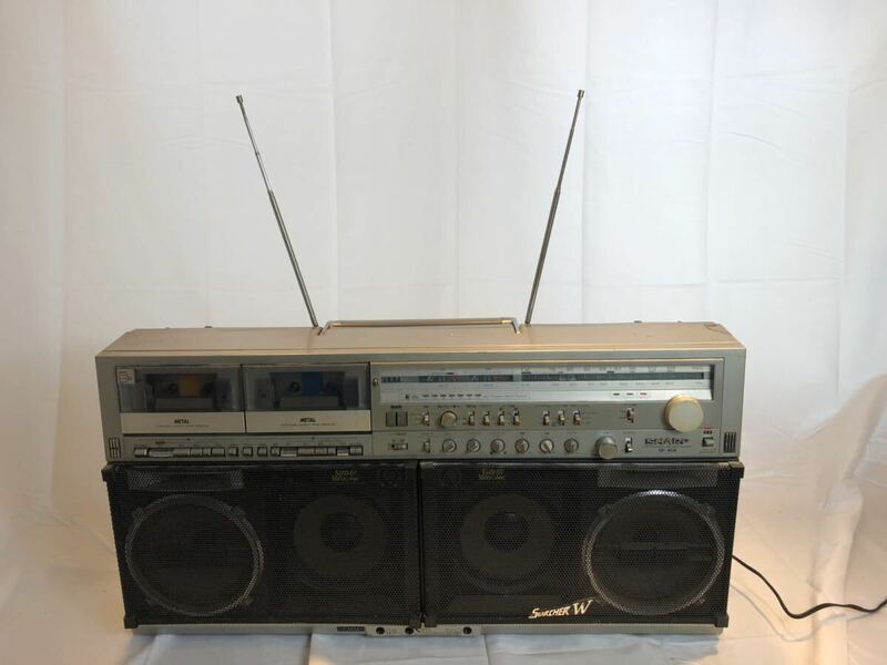 現状出品　通電ジャンク品　SHARP GF-909 　 THE SEARCHER-W　ラジカセ 現状 ラジカセ カセットテープ　AM/FM音出確認済　