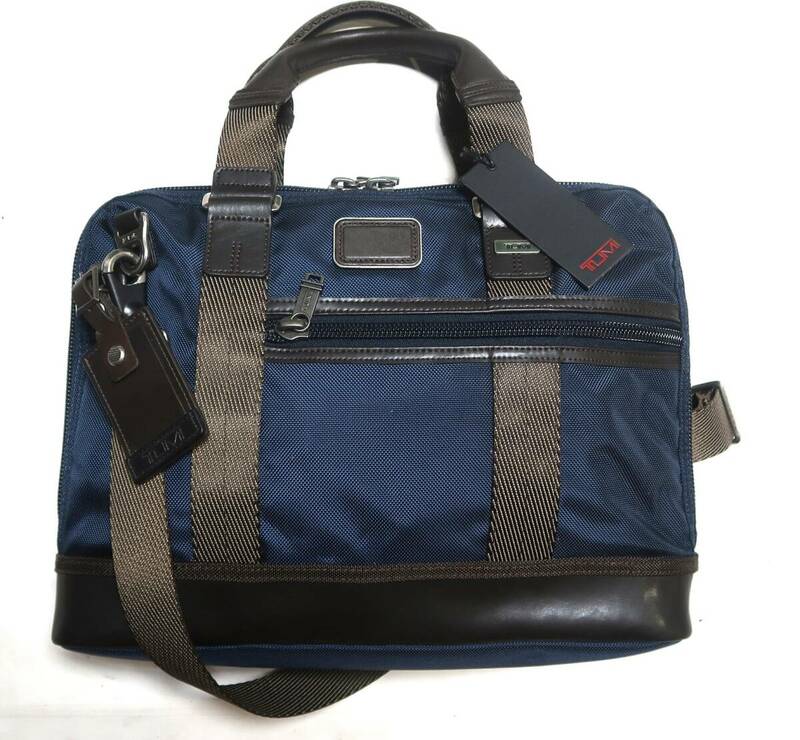 《送料無料・未使用》＜32,800円＞TUMI トゥミ ブリーフケース Earle compact brief 0222610NVY2