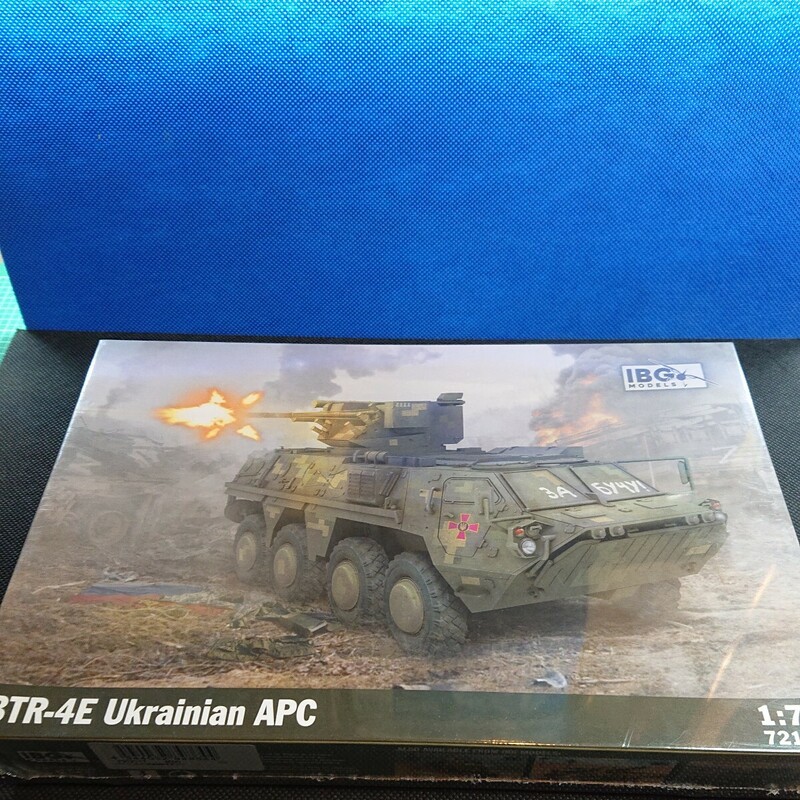 IBG 1/72 ウクライナBTR-4E装輪装甲車 プラモデル PB72117