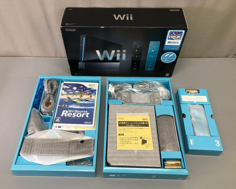 ◇未使用品◇NINTENDO　ニンテンドー　Wii/リモコン2個/Wiiスポーツリゾート　セット（11124060508511US）