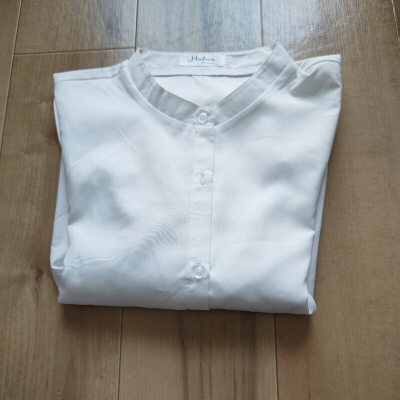新品未使用 レディースの白色の衿なし長袖ブラウス Lサイズ