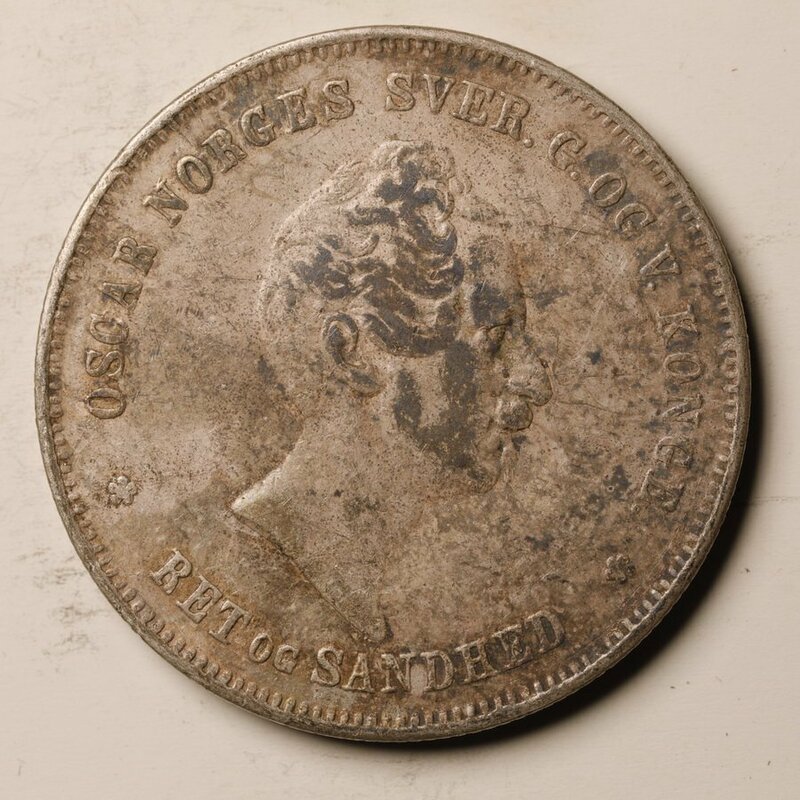 Y81 銀貨 古銭 1850年 スウェーデン 国章 ライオン コイン 硬貨 直径約37.28mm 重量約27.9g 厚み約2.89mm