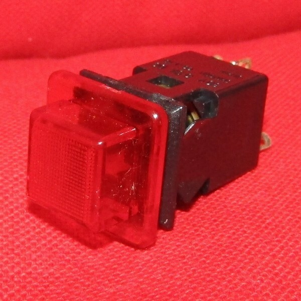 SW32 シンデン 照光式プッシュスイッチ単極06シリーズ 赤 DC30V 0.5A