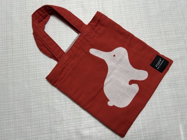 ☆美品☆/kippisキッピス/可愛いガーゼバッグ、ミニバッグ/うさぎ赤