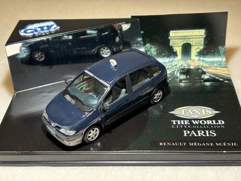 1/43「ルノー メガーヌ セニック」 1999 TAXI DE PARIS ダークブルー VITESSE製