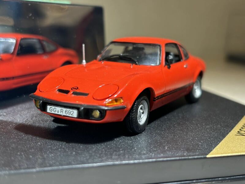 1/43「オペル GT/J」1972 オレンジVITESSE VCC99046