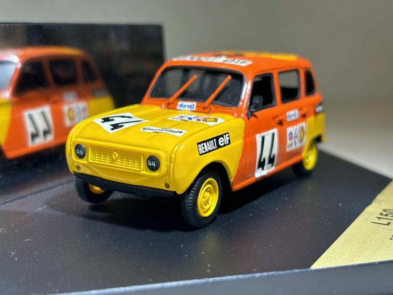 1/43「ルノー 4 CROSS」1978 イエロー/オレンジ VITESSE リミテッドエディション　L150 