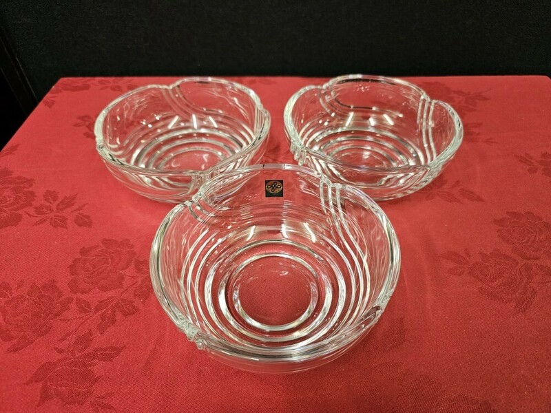 ガラス製　HOYA ホヤ お皿　 3客 クリスタルガラス 　小鉢 　サイズ約直径14cm高さ6cm　ep-293 