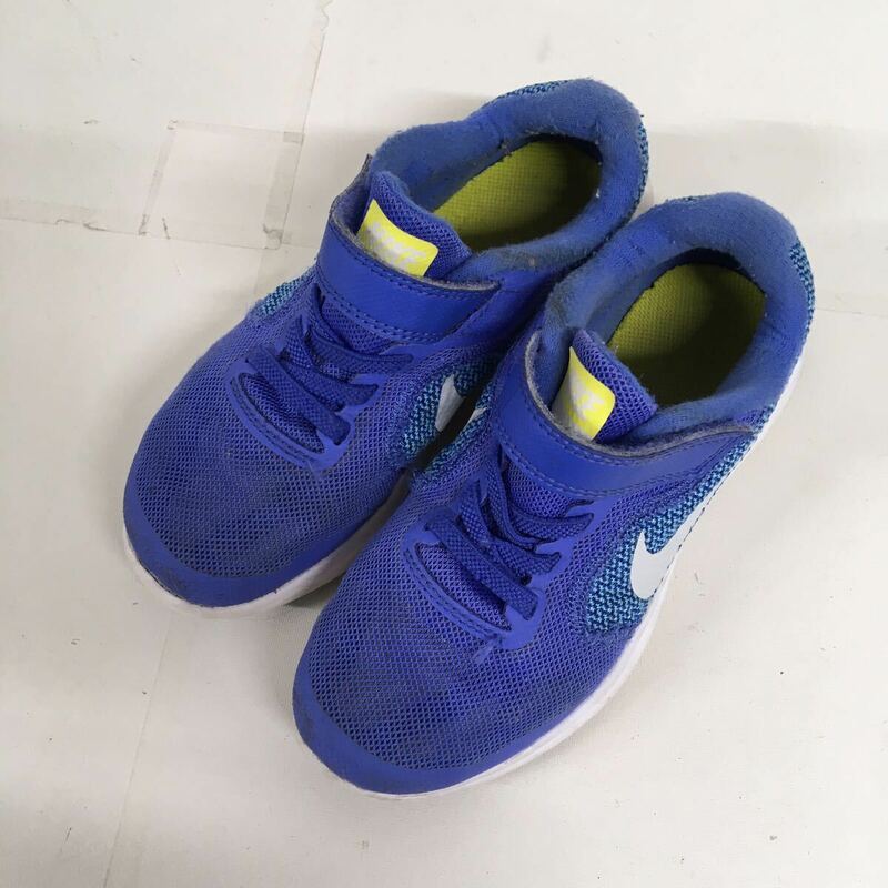 送料込み★NIKE ナイキ★スニーカー　ジュニアシューズ★男の子　キッズ　子供　18㎝#60604s583