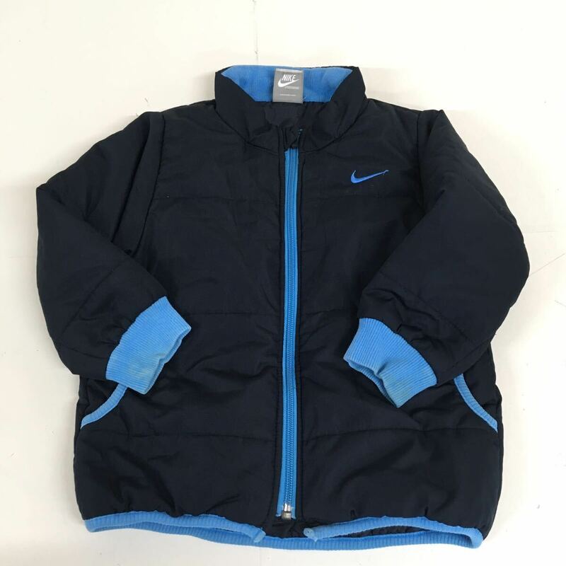 送料無料★NIKE ナイキ★中綿ジャケット　ブルゾン★キッズ　子供　100 ネイビー★男の子#60614sNj98