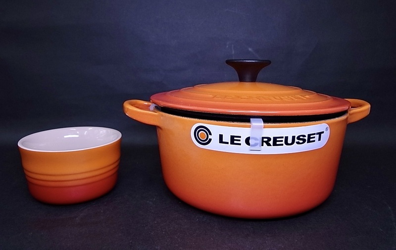 ★☆未使用品 LE CREUSET ル・クルーゼ ココットロンド 18cm オレンジ ホーロー鍋 IHオーブン対応 箱、おまけつき☆★