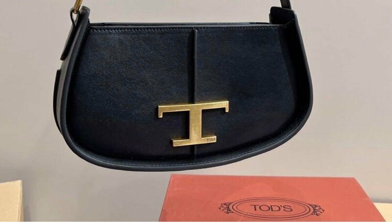 新品 TOD'S トッズ ショルダーバッグ T タイムレス レザー