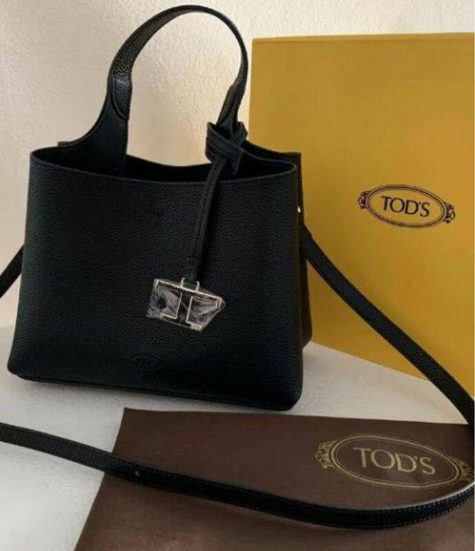 新品 トッズ TOD‘S Tタイムレス レザー ハンドバッグ ショルダーバッグ ブラック