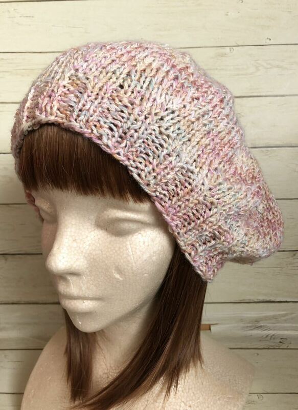 手編みのベレー風ニット帽　夏素材　コットンリネン　ピンクやオレンジなど