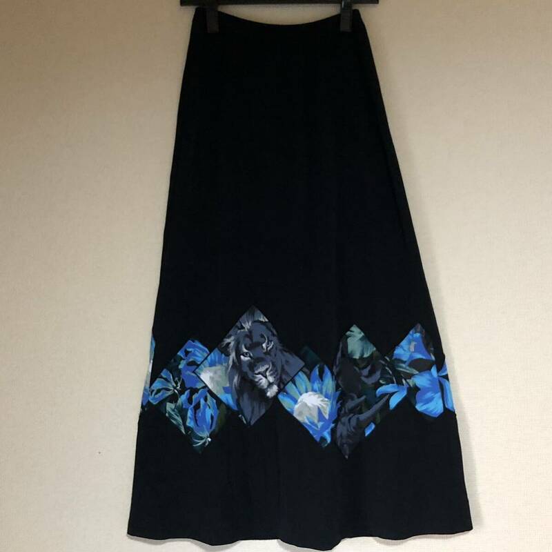 ◎TOKUKO 1er VOL ロングスカート　フレアスカート　裾(花柄/アニマル柄) ゴム　ペチコート付き　ストレッチ　サイズ9 日本製