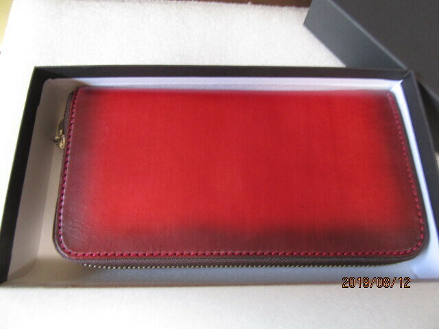 高品質　　城屋　姫路レザー手染めラウンドジップウォレット HM023KW 　色は 　濃い渋　ＲＥＤ