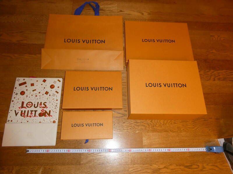 LOUIS VUITTON 空箱 　紙袋　ルイヴィトン BOX ボックス ケース 空き箱