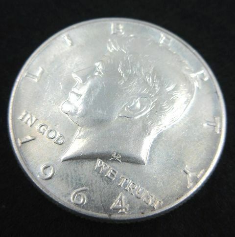 ■【美品】 アメリカ ケネディ 1964年 ハーフダラー 50セント 銀貨 重量約12.59g 比重10.3(SILVER900) コレクション・マジック用具等に