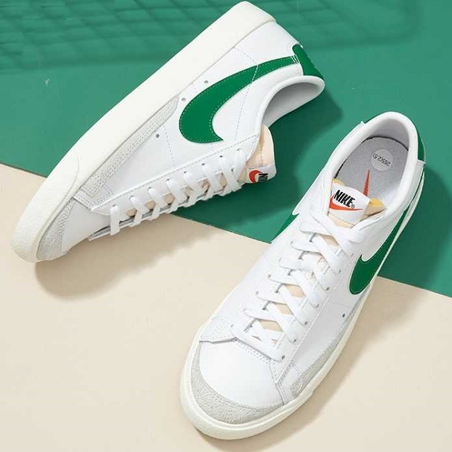 ナイキ ブレザー ロー ’77 ヴィンテージ 26cm ホワイト/グリーン 白 緑 BLAZER LOW '77 VNTG スニーカー