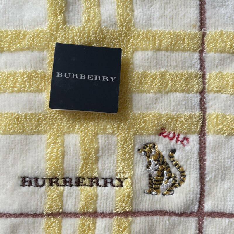 BURBERRY バーバリー　干支タオルハンカチ　寅年