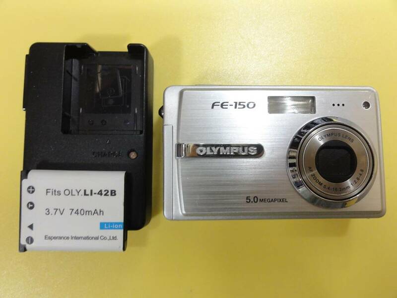 OLYMPUS CAMEDIA FE-150 動作確認済 バッテリー 充電器付属 オリンパス キャメディア ＦＥ－１５０ オールドコンデジ