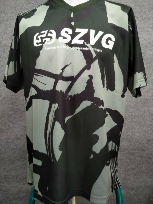 スパッツィオ SPAZIO サッカーウェア フットサルウェア カモプラクティスシャツ 半袖シャツ VG-0067-30-L カーキ Lサイズ