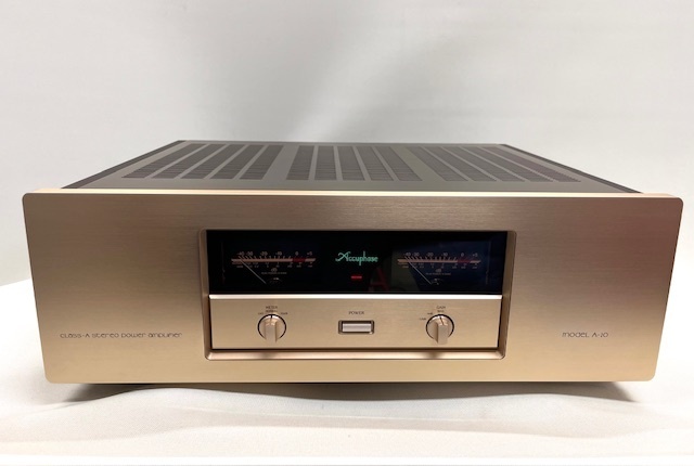 Accuphase　アキュフェーズ　A-20　純A級　ステレオパワーアンプ　USED