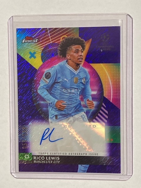 2023-24 Topps Finest UEFA Club Competitions Purple Shimmer Autographs Rico Lewis /199 リコ・ルイス 直筆サインカード
