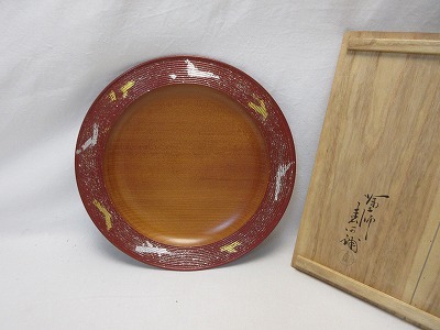 J04373 【 美品 茶道具 塗師 田中表阿弥作 木製 大内盆 丸盆 金彩蒔絵 共箱 】 検) 懐石道具 茶懐石 菓子器 食器 和食器 茶事 お点前 ⅱ