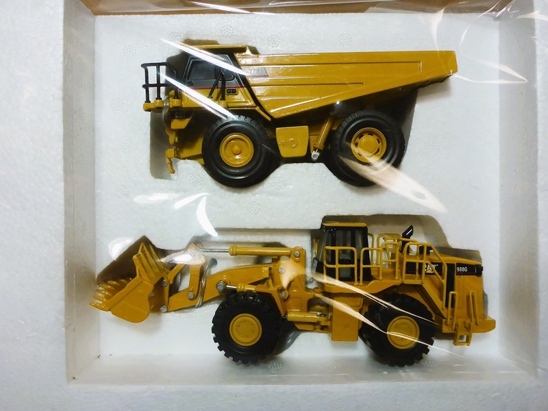 【NORSCOT】1/64 CATERPILLAR QUARRY GIFT SET 775E TRUCK & 998G LOADER 建設車両 工事車両 キャタピラー ショベル ダンプ トラック