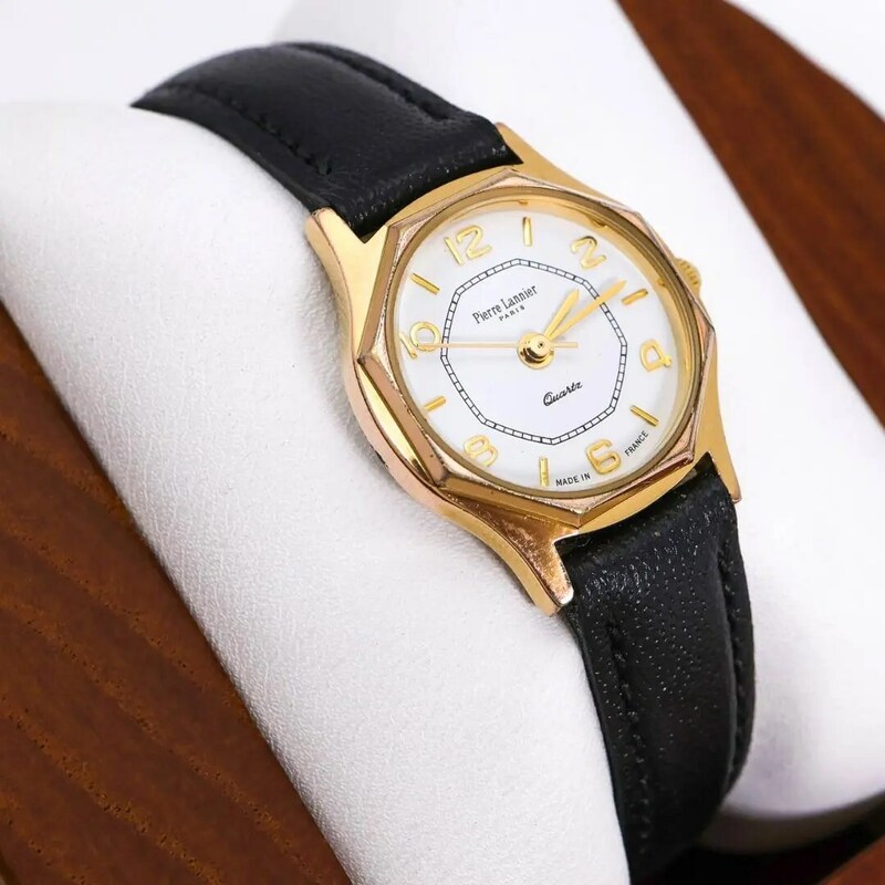 ◆稼働 PIERRE LANNIER 腕時計 フランス レディース レザー g
