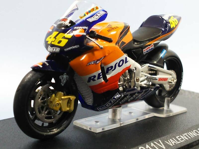 1/24 チャンピオンバイク #1 台座に少し難有 本体良好 HONDA RC211V Valentino Rossi 2002 開封済 送料410円 同梱歓迎 追跡可 匿名配送