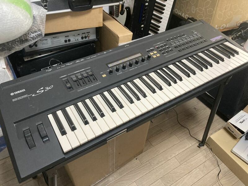 シンセサイザー YAMAHA S30 61鍵盤 