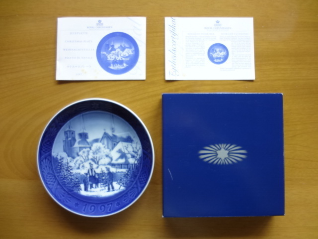 【1997年】ロイヤルコペンハーゲン ROYAL COPENHAGEN/イヤーズプレート 絵皿 飾り皿 クリスマス★箱 ブックレット リーフレット付き